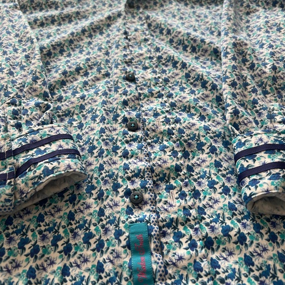 Size large Robert Graham mens shirt . - Picture 3 of 7